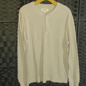 Men’s Light Gray Henley Long-Sleeve Shirt